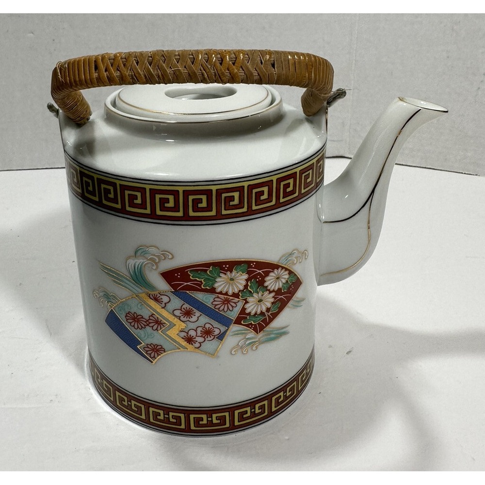 Vintage Japanese Teapot Tea Hand‎ Painted Ceramic with Rattan Handle - Picture 4 of 13